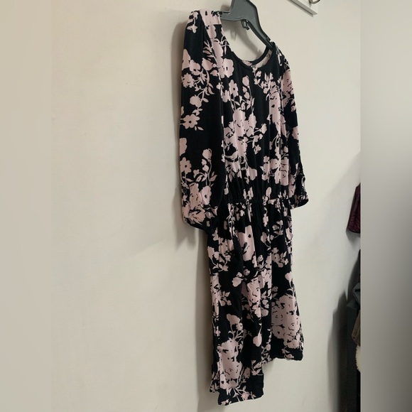 Crazy 8 Floral Rayon Dress - Picture 4 of 7